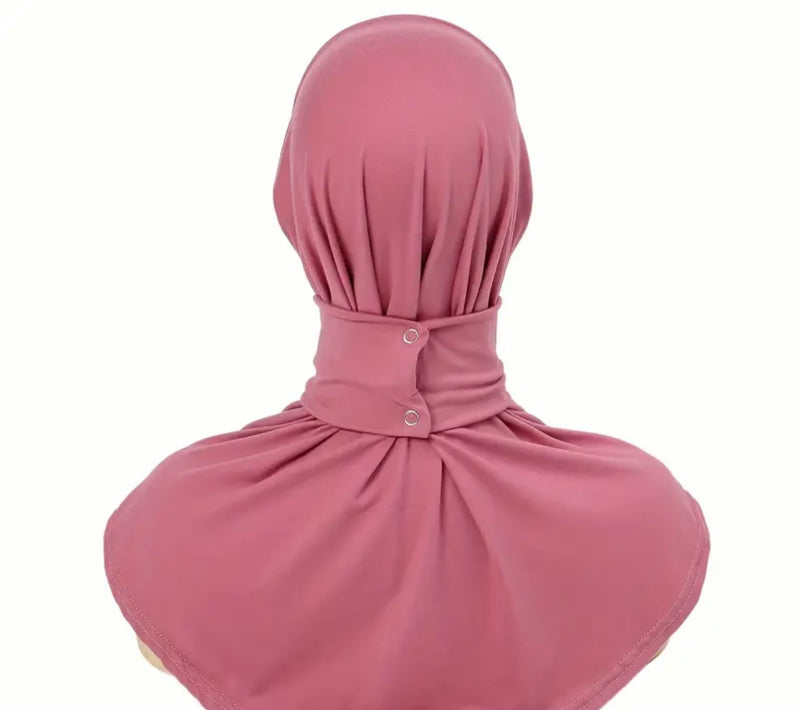 Hijab with adjustable snap button